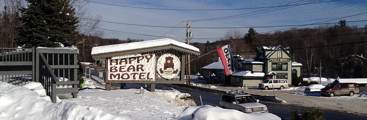 happy bear motel room